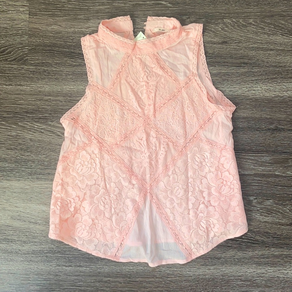 Brand new: Francescas pink lace sleeveless top
